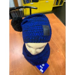 Cappellino con ponpon blu